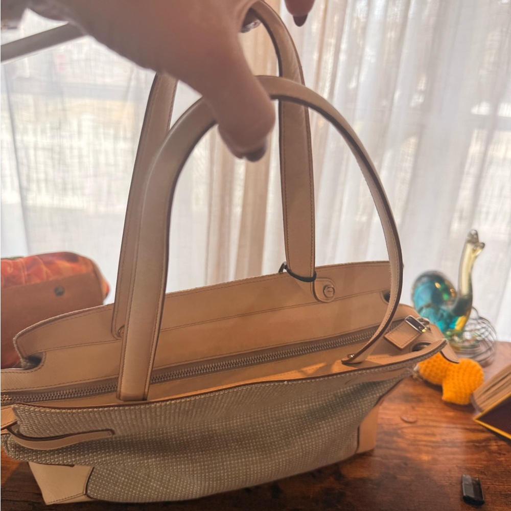 NWT salvatore ferragamo tote. - Picture 6 of 15